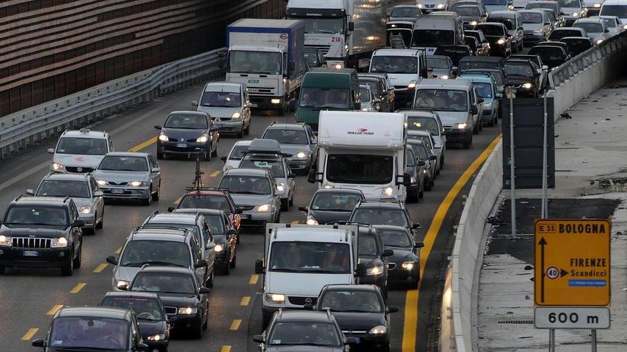 Incidente in A/12, traffico in tilt