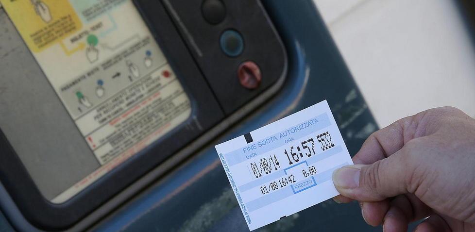 Primi 15 minuti gratis A Lamporecchio c’è la sosta di cortesia 