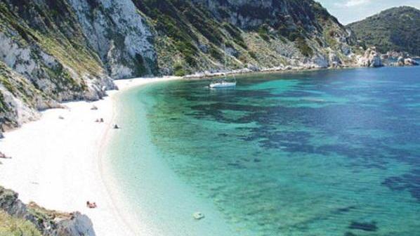 Sansone fra le spiagge belle nella hit fatta da Legambiente