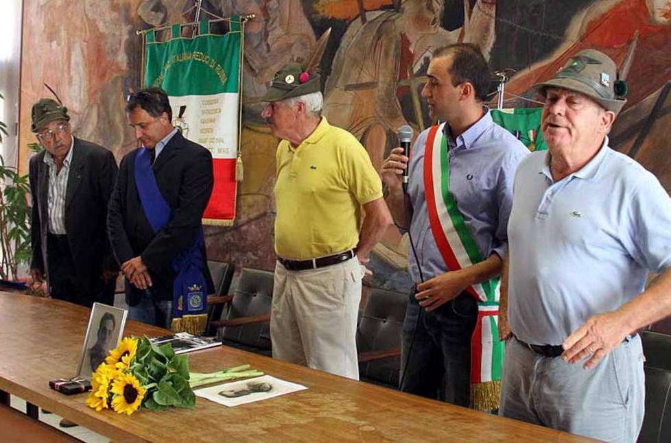 Il piastrino dell’alpino morto in Russia 