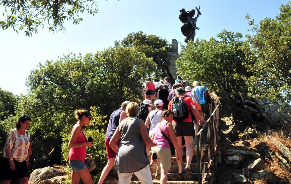 L’Ortobene rinasce tra pic nic e tradizione 