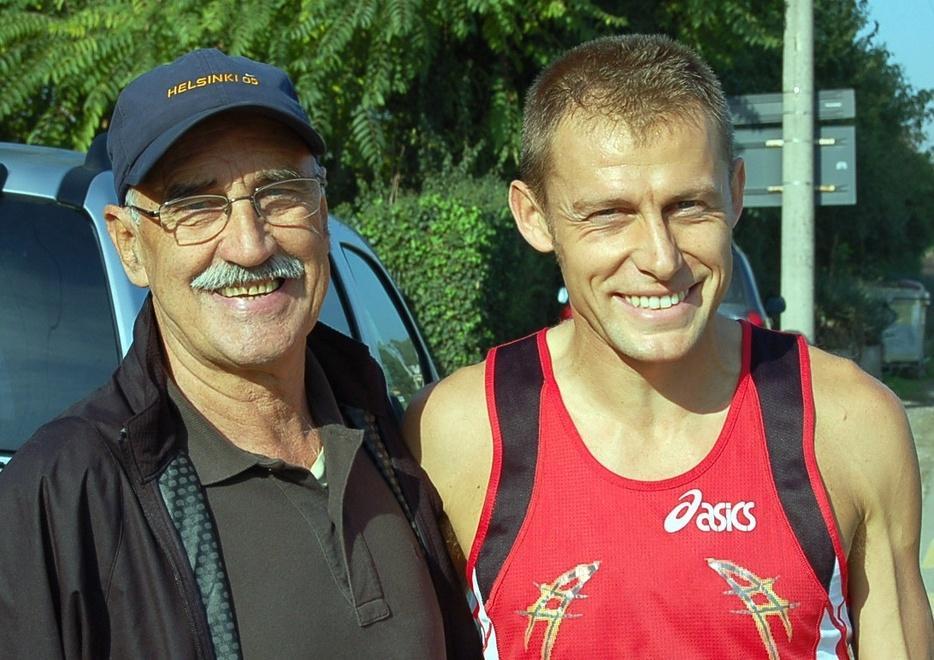 Atene 2004+10: Baldini festeggia con i suoi tifosi 