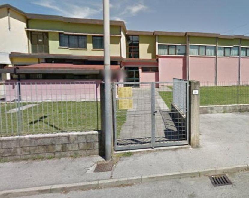 Aule trasferite, genitori preoccupati 