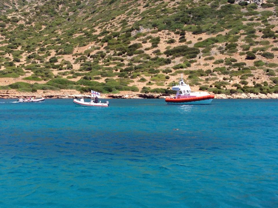 Blitz di Pili con turisti nel regno proibito del poligono di Teulada 