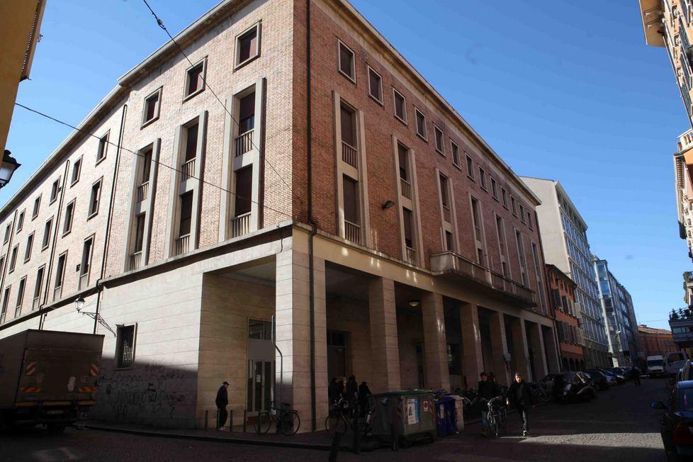 SONDAGGIO Sei a favore della demolizione delle ex Poste? 