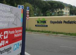 Grave, ma stazionaria, la bimba colta da malore mentre faceva visita al suo cane dal veterinario: forse un'emorragia cerebrale 