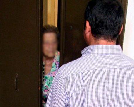 Falsi incaricati di Publiambiente fotografano le abitazioni: è allarme 