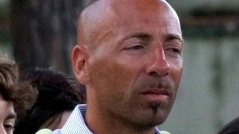 Il cantautore del gol torna in viola