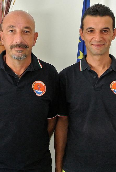 Due sub provano a battere il record di immersione