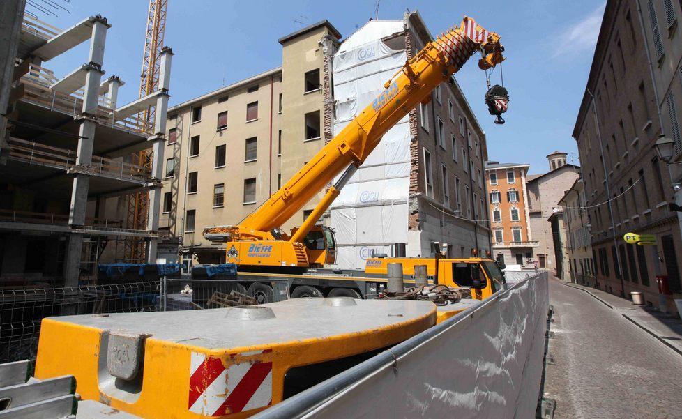 «Poste da salvare, non da abbattere» 