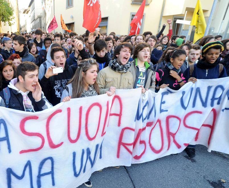 Precari, il provveditorato chiede controlli alle scuole 