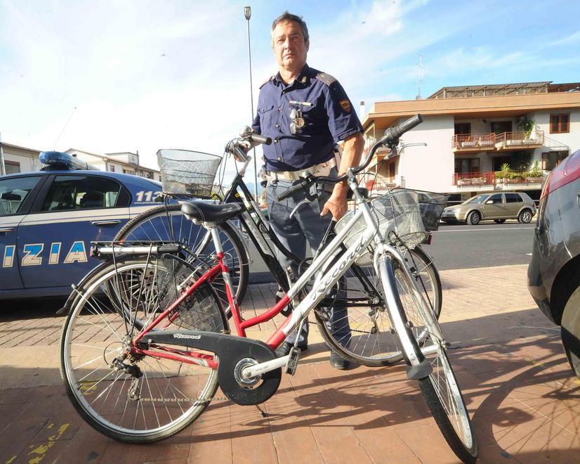 Denunciato con un carico di bici rubate ai turisti 