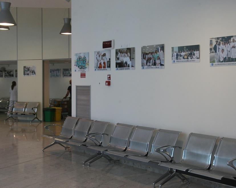 Nella hall dell’ospedale S. Stefano esposte le foto dei medici 