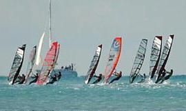 Windsurf: Catinelli insidia i piombinesi