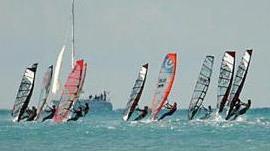Windsurf: Catinelli insidia i piombinesi