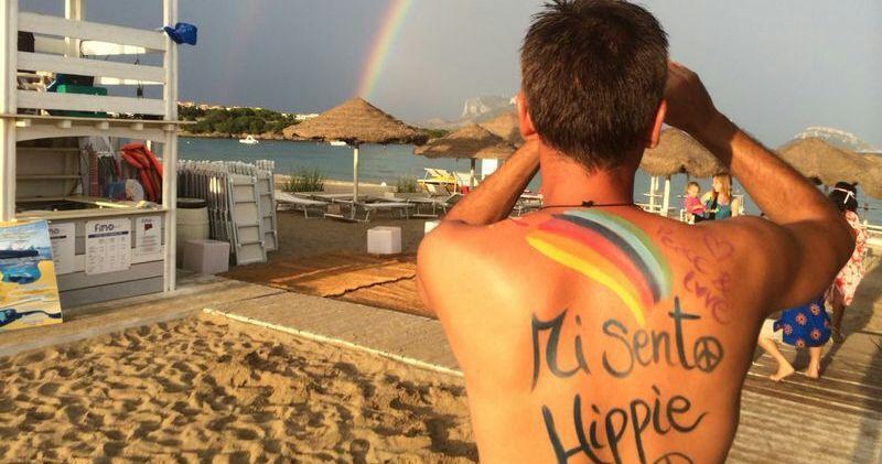 Un grande successo per la festa in stile hippie