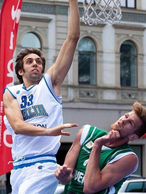 Agusto in Lettonia trascina l’Italia Azzurri qualificati per gli Europei