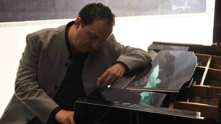 Metti una sera a cena in compagnia del Pianista