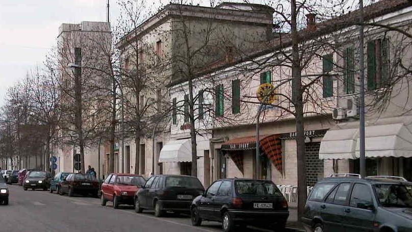 «Devo controllare i soldi» Truffata un’anziana