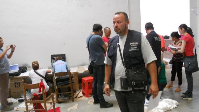 Anche un ricercato per rapina tra gli operai di una ditta cinese
