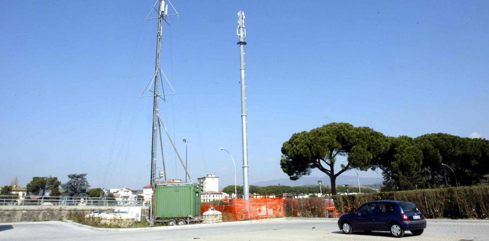 Vodafone non paga i canoni E il Comune gli fa causa 