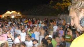 Attesi in settemila per il beach party a San Vincenzo