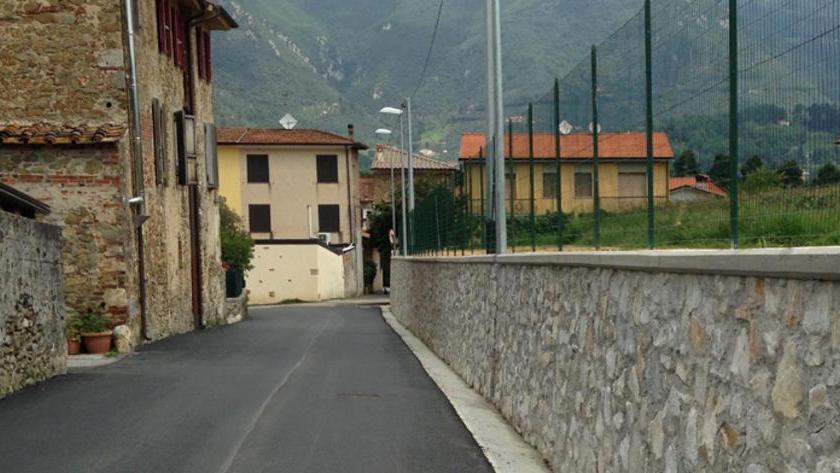 Via Fondi raddoppia, carreggiata di 5 metri