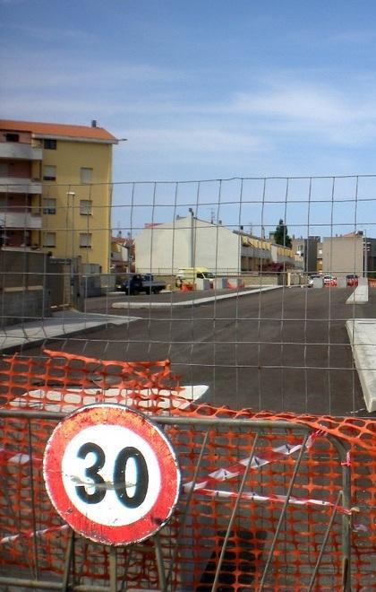 Via Dalla Chiesa, riapre il cantiere 