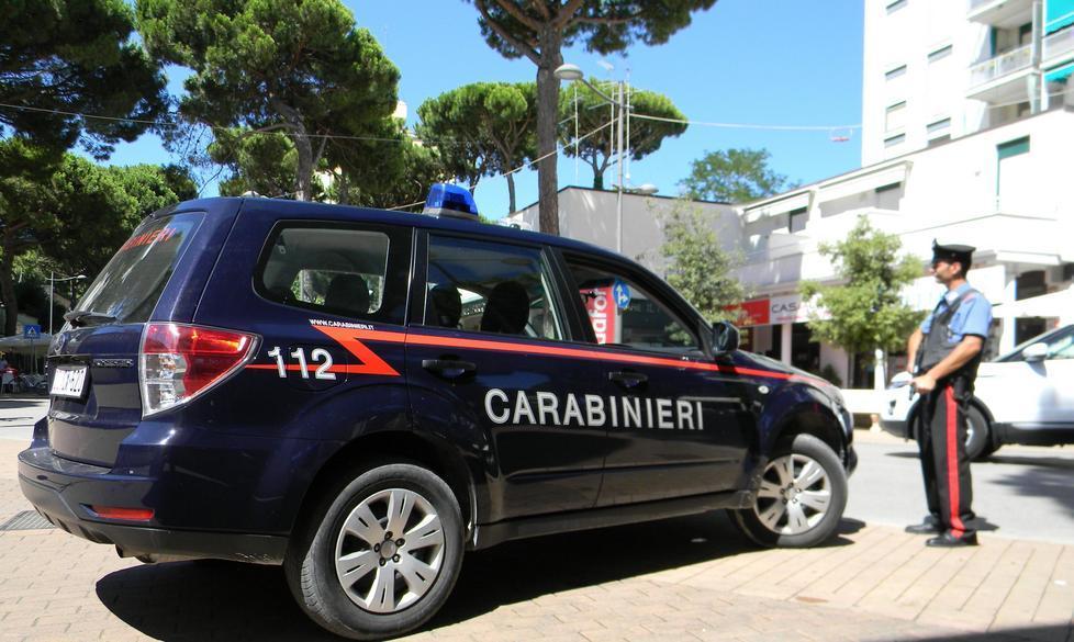 «Siamo qui per le pulizie». E invece la derubano 