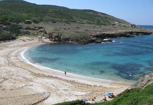 Porto Palmas, sabbia dorata e fondali smeraldo tra le miniere