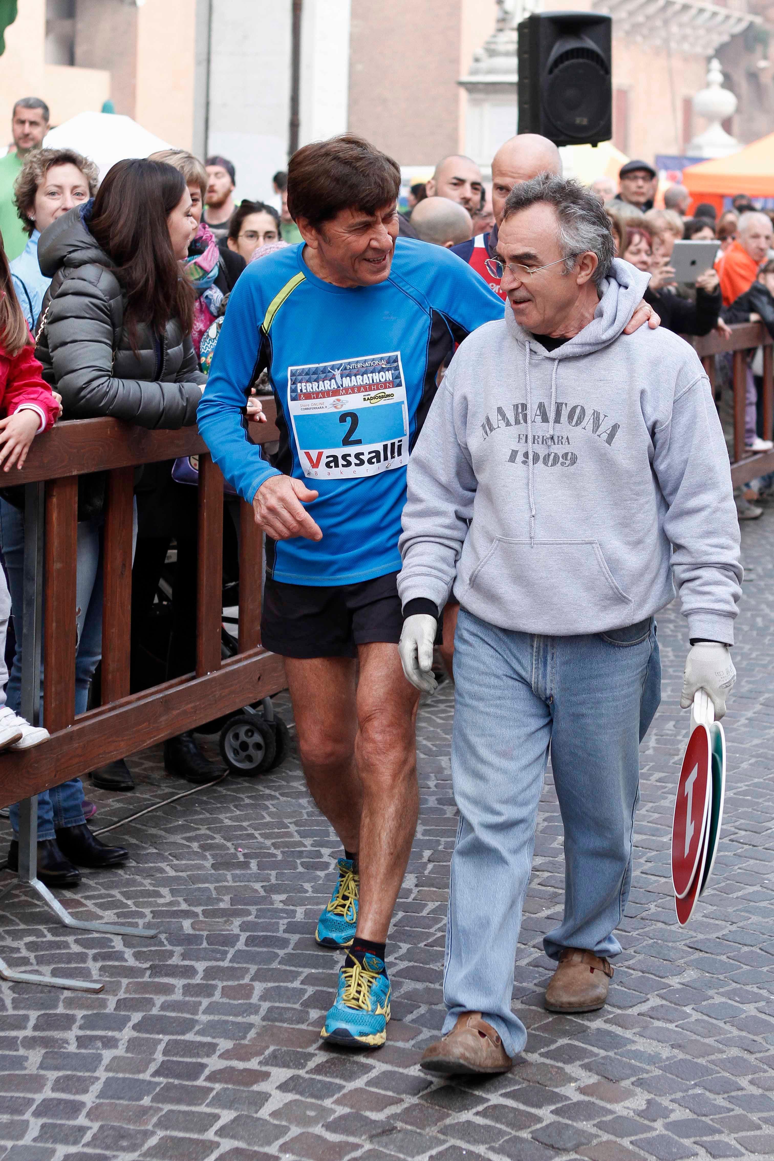 Corà insieme a Gianni Morandi