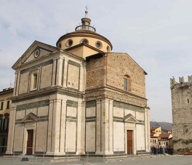 Furto sacrilego alle Carceri 
