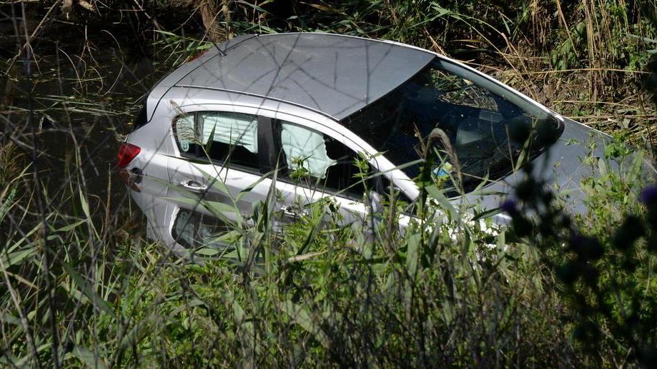 Due feriti nella carambola tra auto