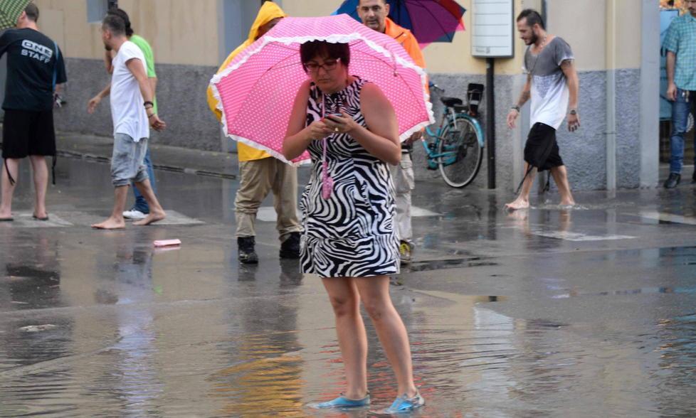 Dopo l’acqua, una bomba di polemiche 