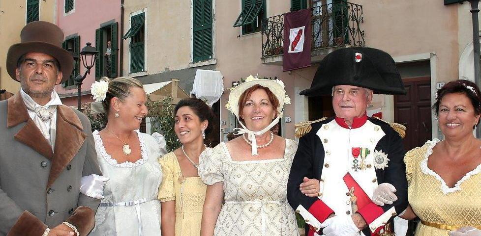 Ballo napoleonico con l’Imperatore sotto il cielo di Rio 