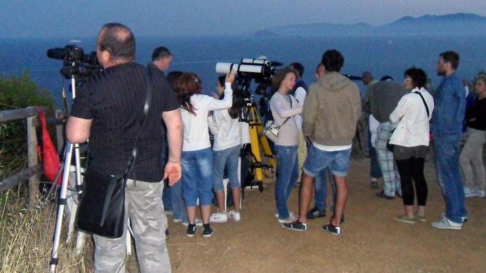 Da Punta Falcone a Suvereto a osservare le stelle
