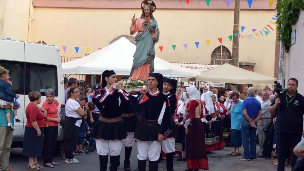 Su Serbadore, grande folla in processione