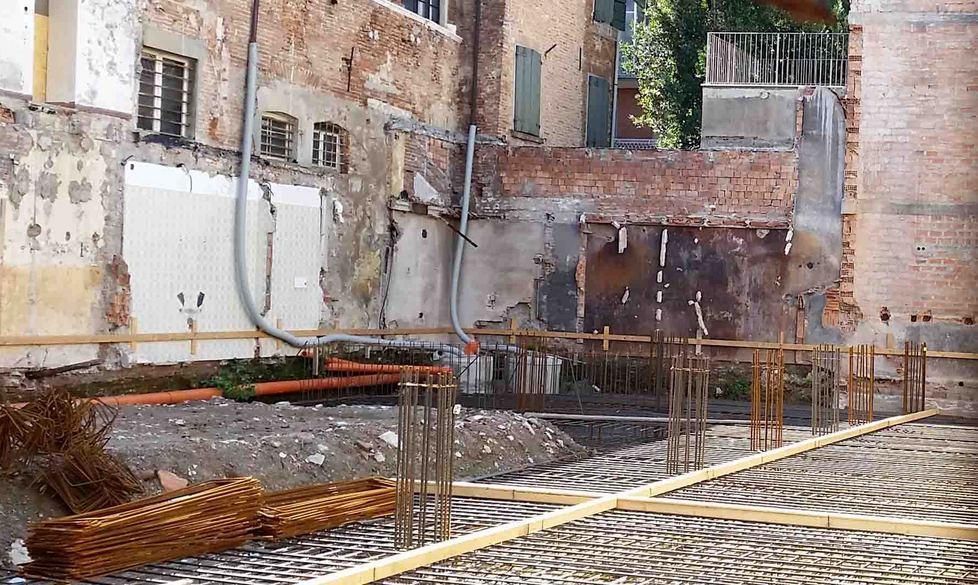 Raso al suolo l’ex cinema Rivoli 