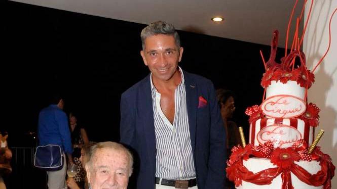 Party regale a Forte dei Marmi con principi, conti e marchesi