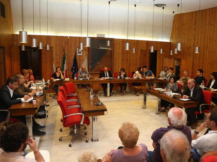 Tasi al massimo con sconti e tassa sui rifiuti invariata 