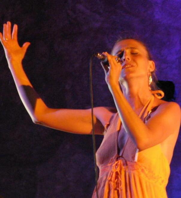 Suoni e armonie mediorientali Baudo canta il Mediterraneo