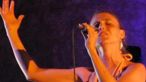 Suoni e armonie mediorientali Baudo canta il Mediterraneo