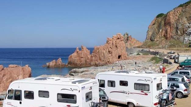 Via i camperisti da Cea e Orrì: aree non autorizzate