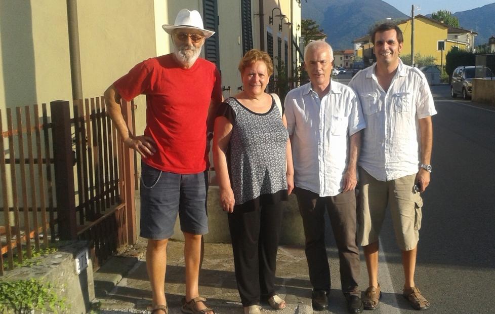 Strisce pedonali lungo via delle Gavine 