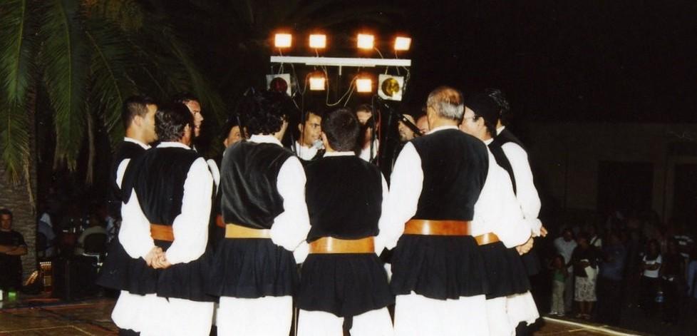 Balli e note della tradizione isolana 