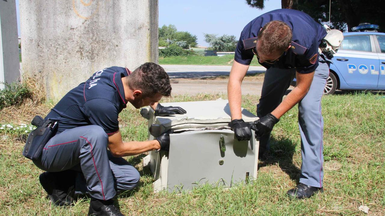 Prato, ritrovata una grossa cassaforte in viale Marconi