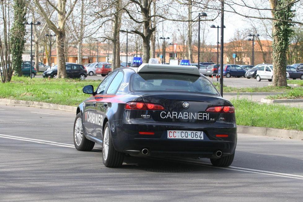 Riciclaggio di auto di lusso, le indagini portano ancora nella Bassa 