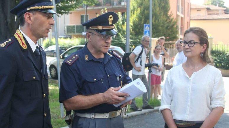 Nuova tecnica: lo spaccio si fa in tre