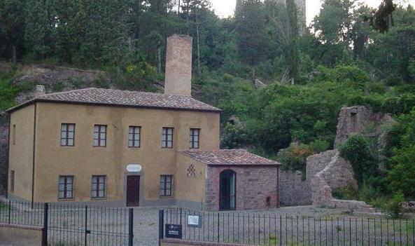 Note e alabastro nella vecchia miniera