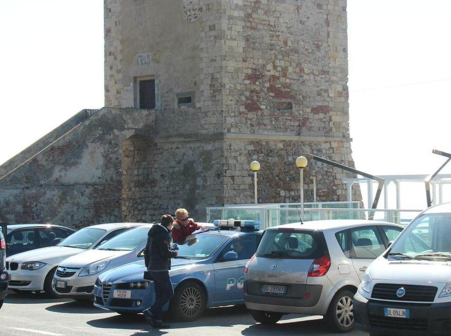 Tira fuori un coltello dopo il litigio: denunciato